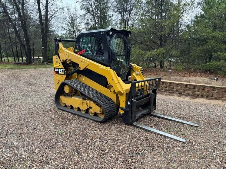 2018 Caterpillar 259D Compact Track Loade